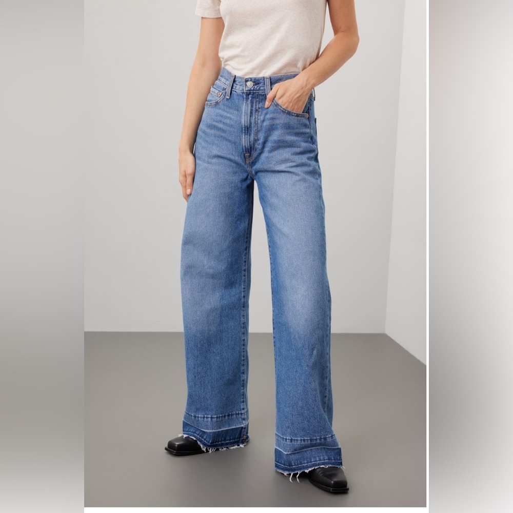 Levi’s Ribcage Wide Leg Jeans